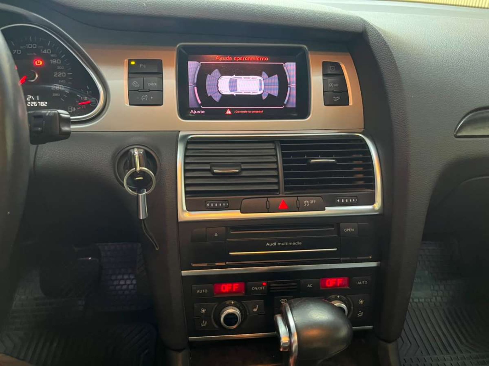 Audi Q7 2012 - Imagen 8 de 20
