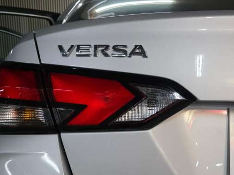 Nissan VERSA 2022 - Imagen 12 de 13