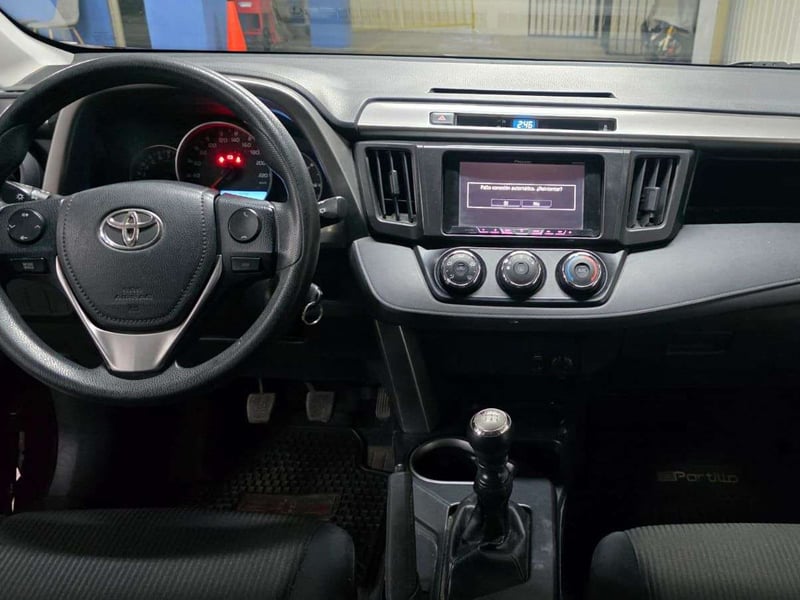 Toyota NEW RAV4 2.0 2017 - Imagen 8 de 13