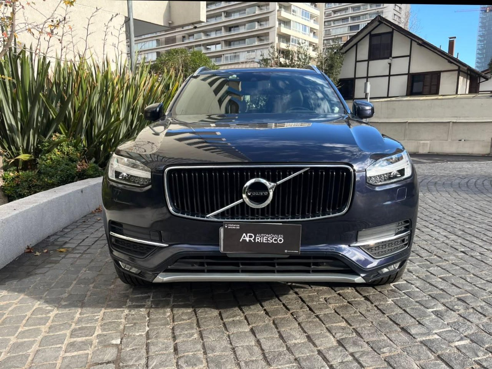 Volvo XC90 2017 - Foto 2 de 15