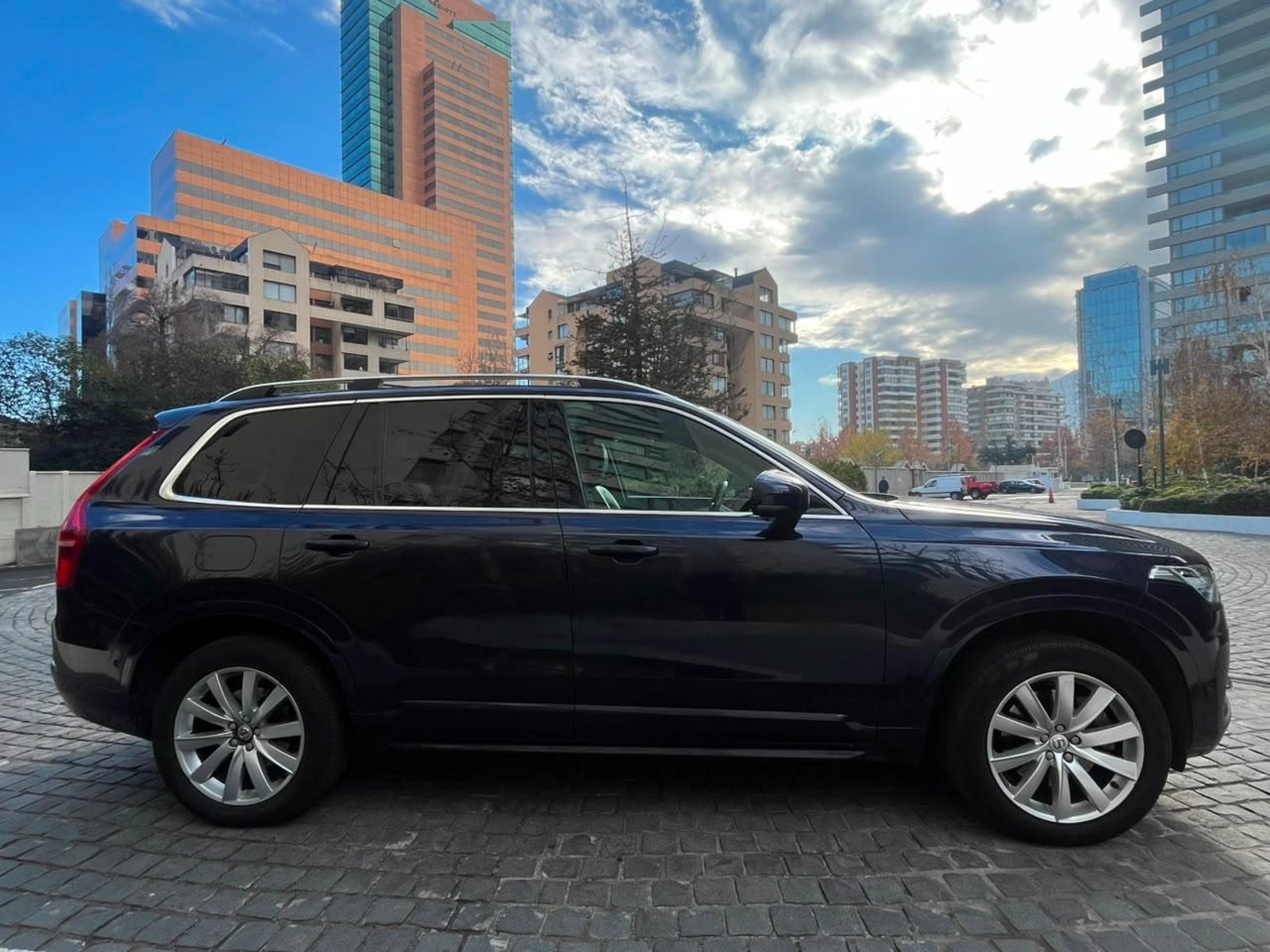 Volvo XC90 2017 - Imagen 5 de 15