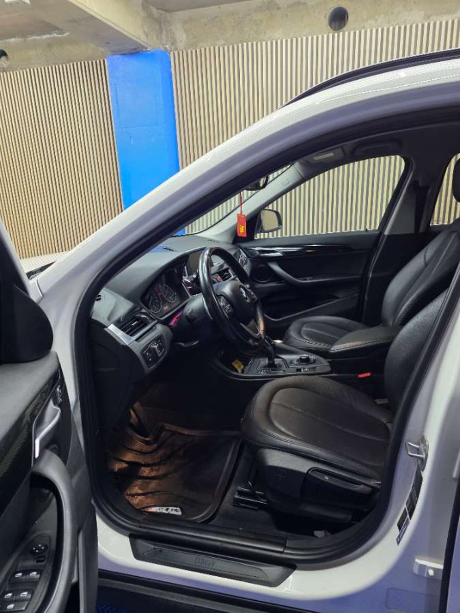 BMW X1 2.0 URBAN MILLENIAL S-DRIVE 20I 4X2 AT 5P 2018 - Imagen 10 de 18