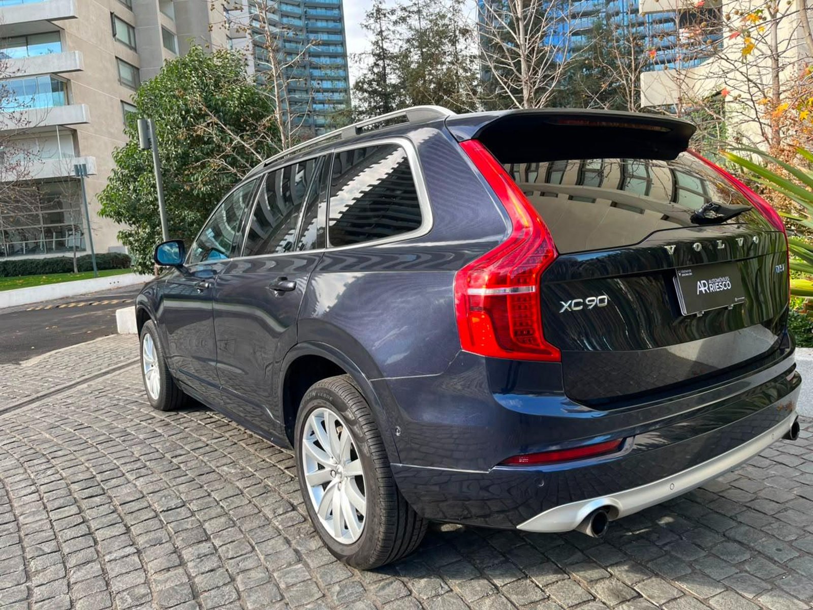 Volvo XC90 2017 - Imagen 13 de 15