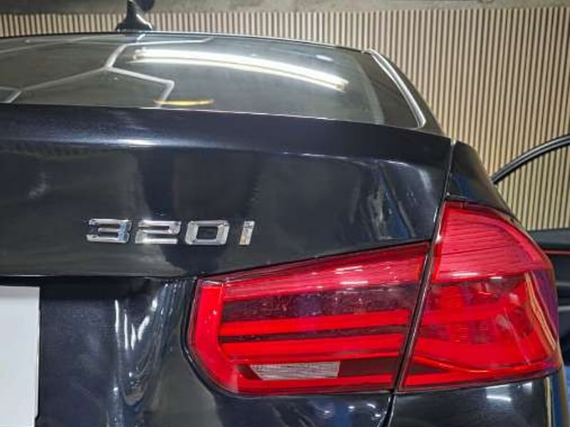 BMW 320I 2017 - Imagen 13 de 13