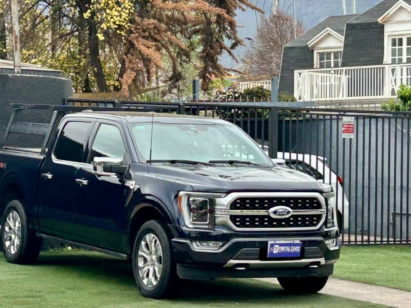 Ford F-150 PLATINUM 4X4 3.5 2024 - Foto 2 de 10