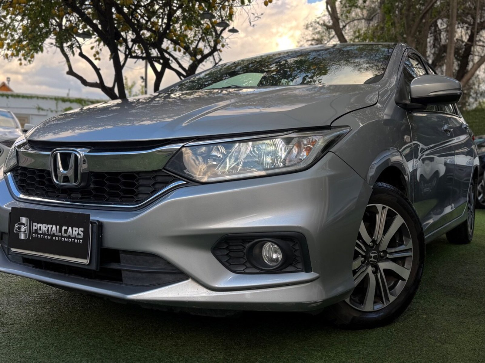 Honda CITY New LX 1.5 AUT 2018 - Foto 4 de 10