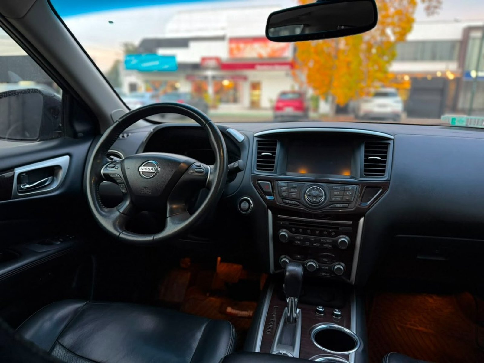 Nissan PATHFINDER Exclusive 4x4 3.5 AUT 2016 - Imagen 6 de 10