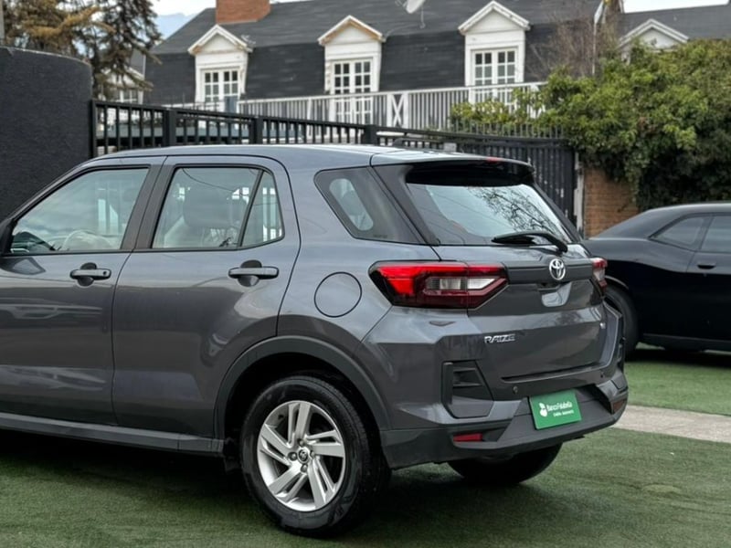 Toyota RAIZE 1.2 AUT 2022 - Imagen 8 de 10
