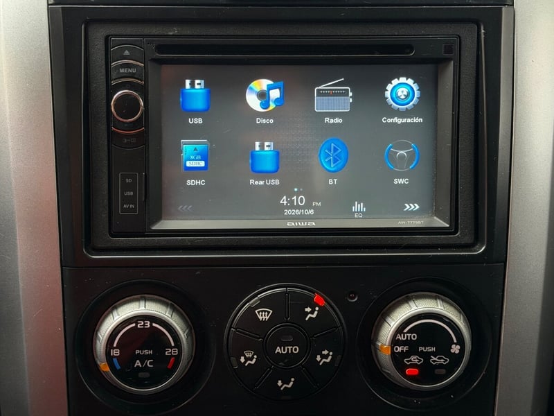 Suzuki GRAND NOMADE 2.0 GLX 2 4X4 2008 - Imagen 10 de 10