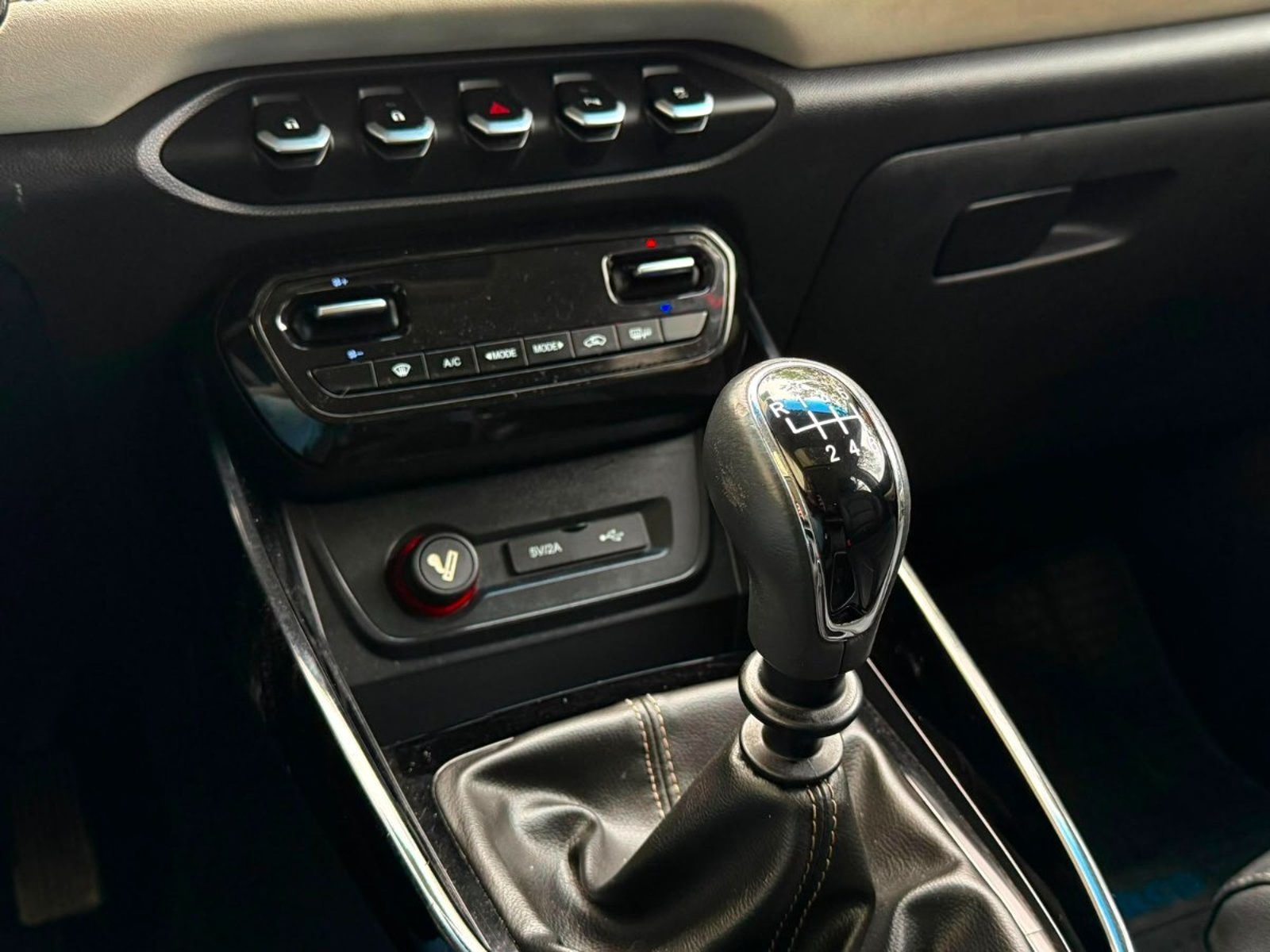Chevrolet CAPTIVA PREMIER 1.5 2019 - Imagen 8 de 10