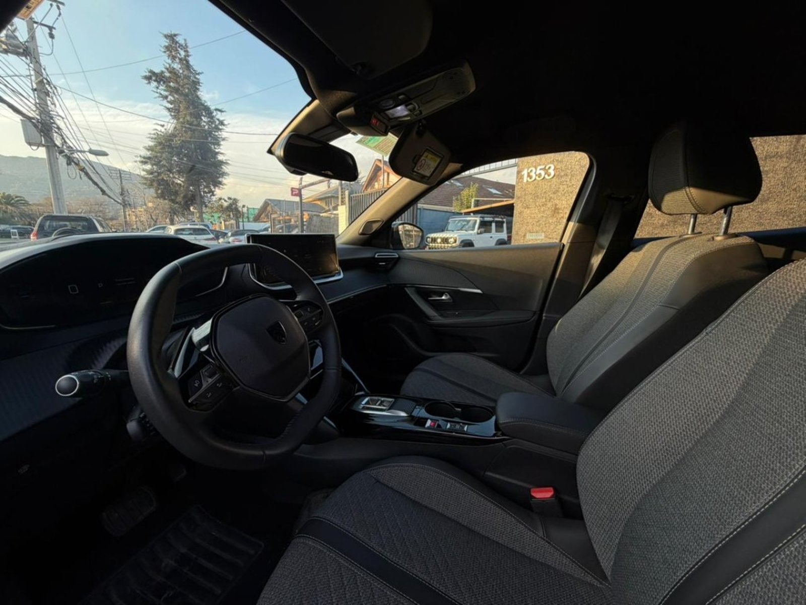 Peugeot 2008 1.5 BLUE HDI 130 2024 - Imagen 8 de 10