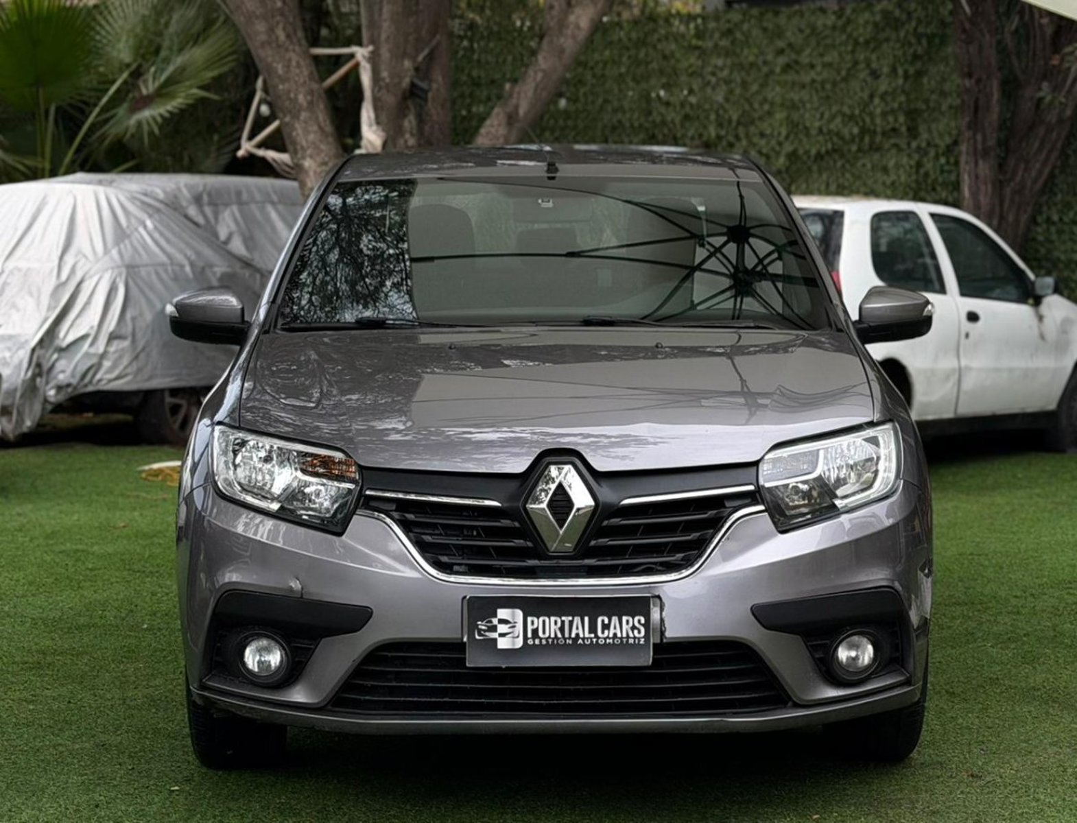 Renault SYMBOL Zen 1.6 Mécanico 2022 - Imagen 3 de 10