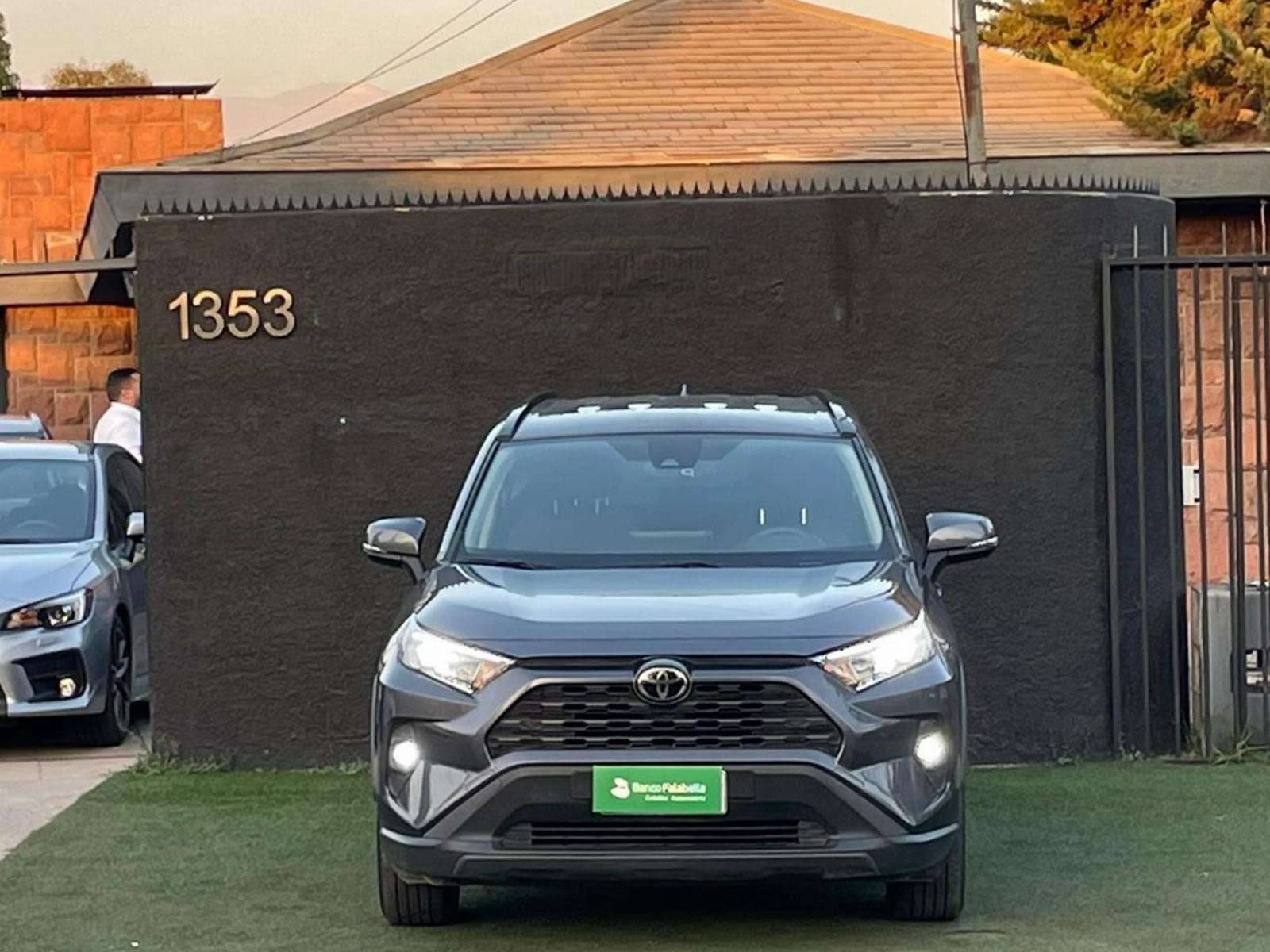 Toyota RAV 4 2.0 XLE 2023 - Imagen 7 de 10