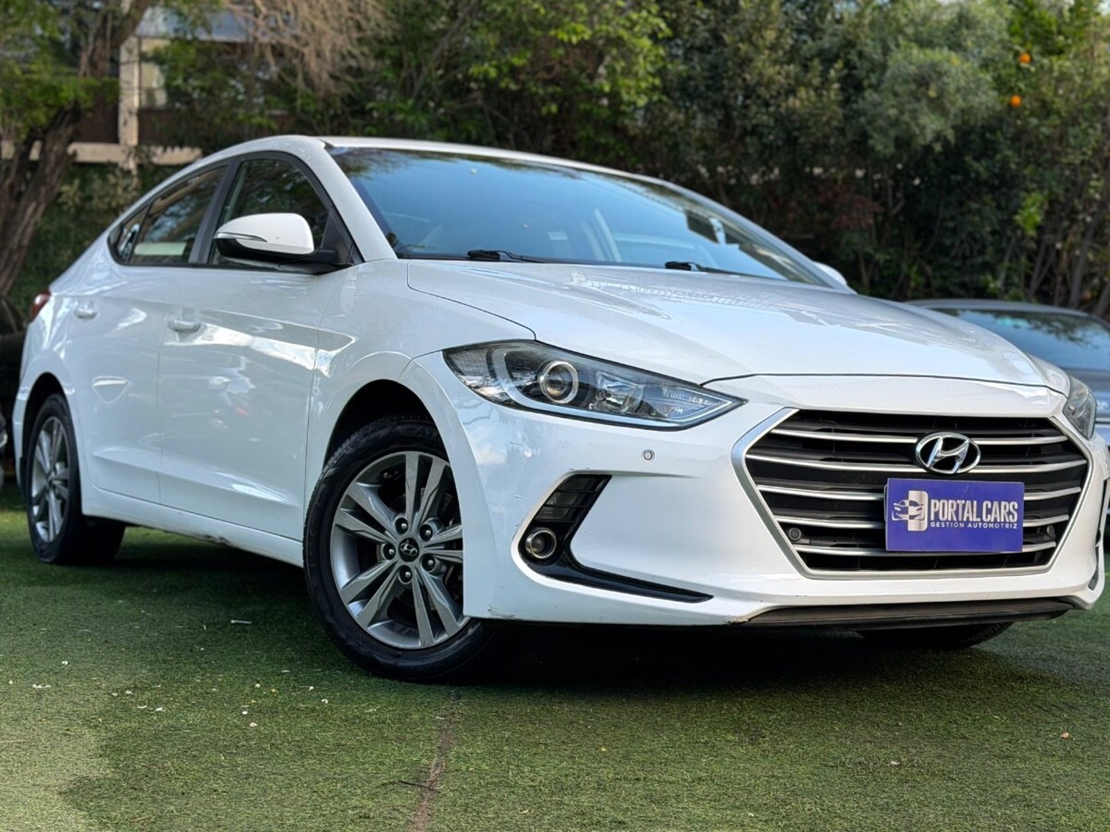 Hyundai ELANTRA GLS 1.6 AT 2017 - Foto 2 de 10