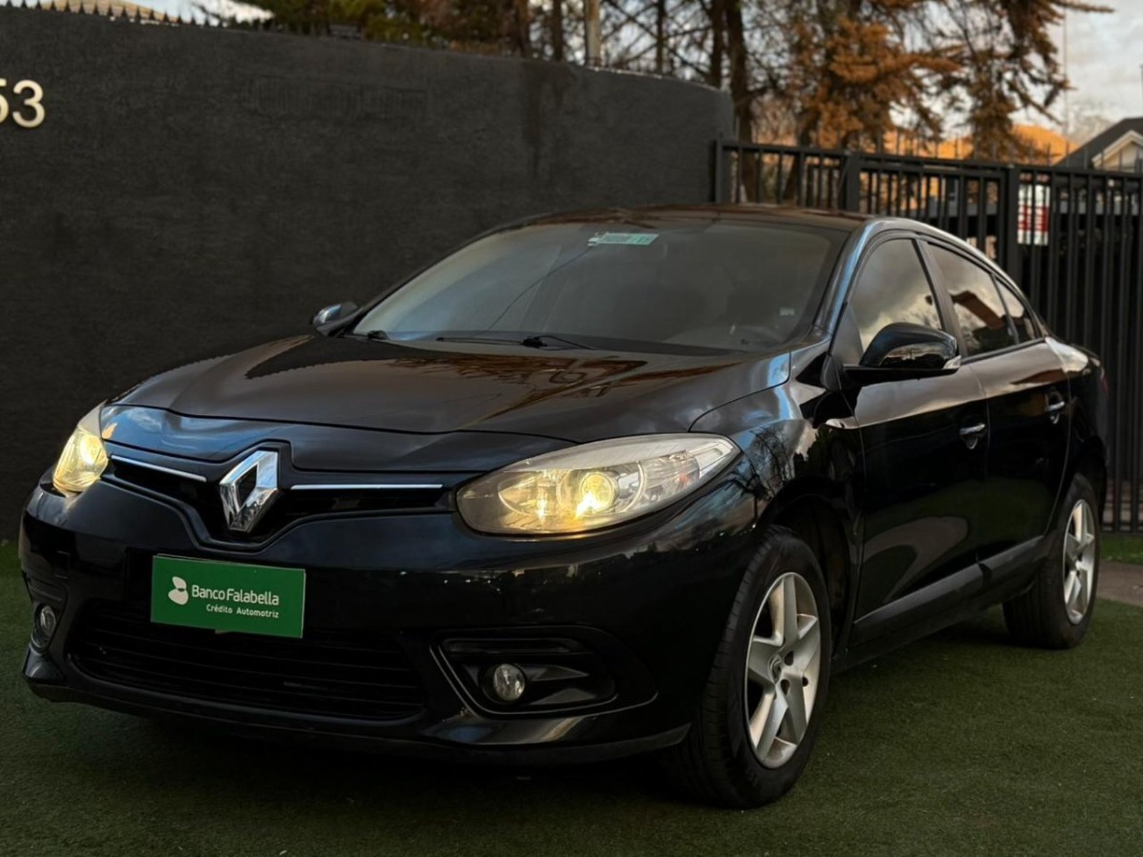 Renault FLUENCE Autentique 1.6 2015 - Imagen 4 de 10