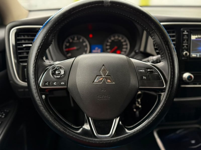 Mitsubishi OUTLANDER CVT 2.0 AUT 2022 - Imagen 8 de 10
