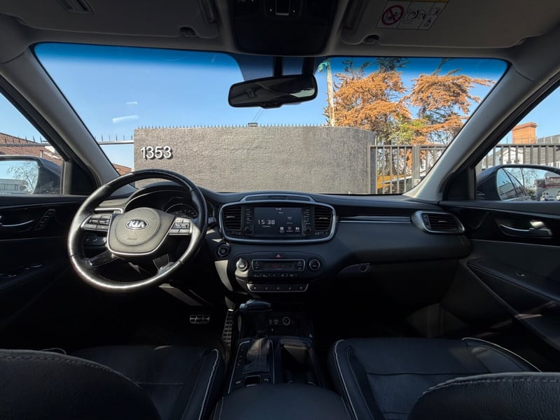Kia SORENTO 3.5 GTL 4x4 2018 - Imagen 9 de 10