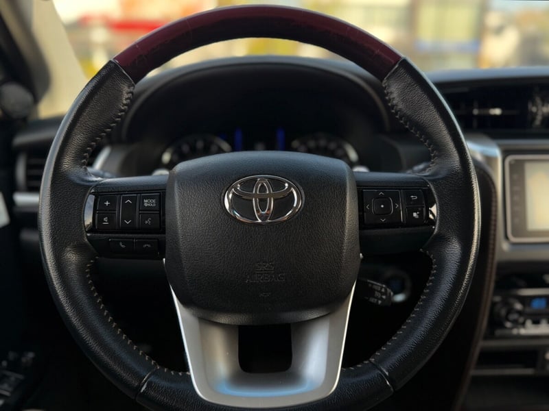 Toyota FORTUNER 2.7 SRV AUT 2019 - Imagen 7 de 10