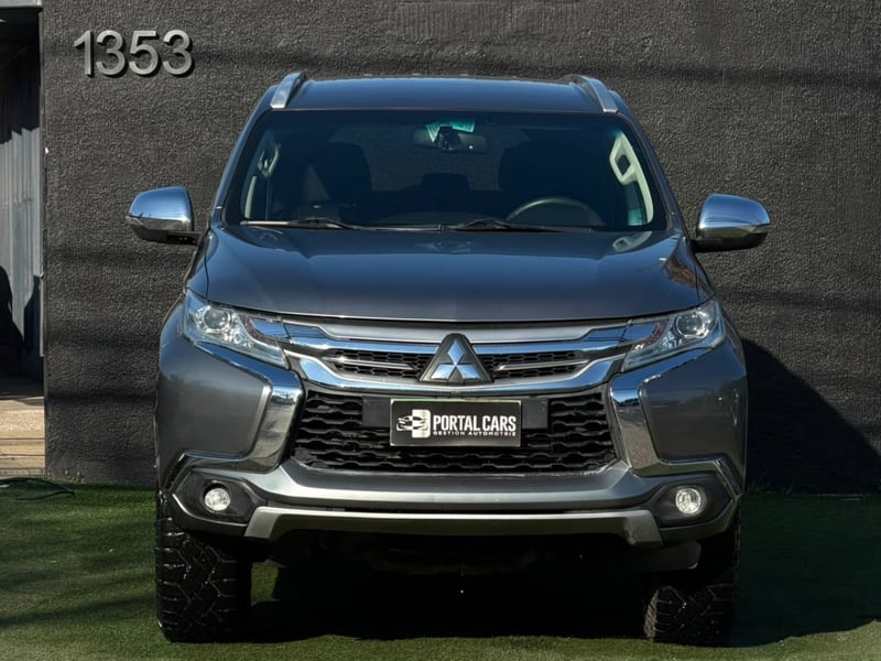 Mitsubishi MONTERO SPORT 2.4 2018 - Imagen 5 de 10