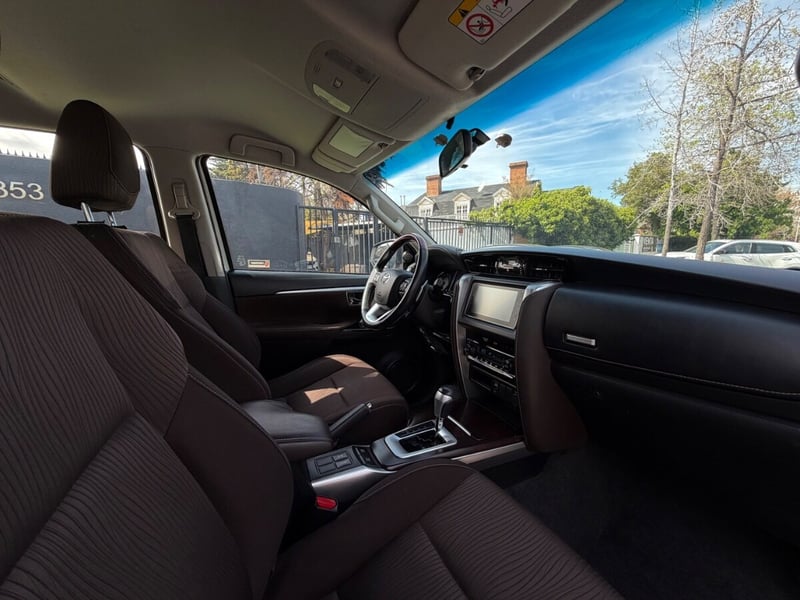 Toyota FORTUNER 2.7 SRV AUT 2019 - Imagen 8 de 10