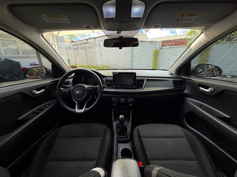 Kia RÍO 5 EX 1.5 2021 - Imagen 8 de 10