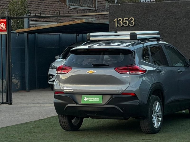 Chevrolet TRACKER 1.2T LTZ 2022 - Imagen 8 de 10