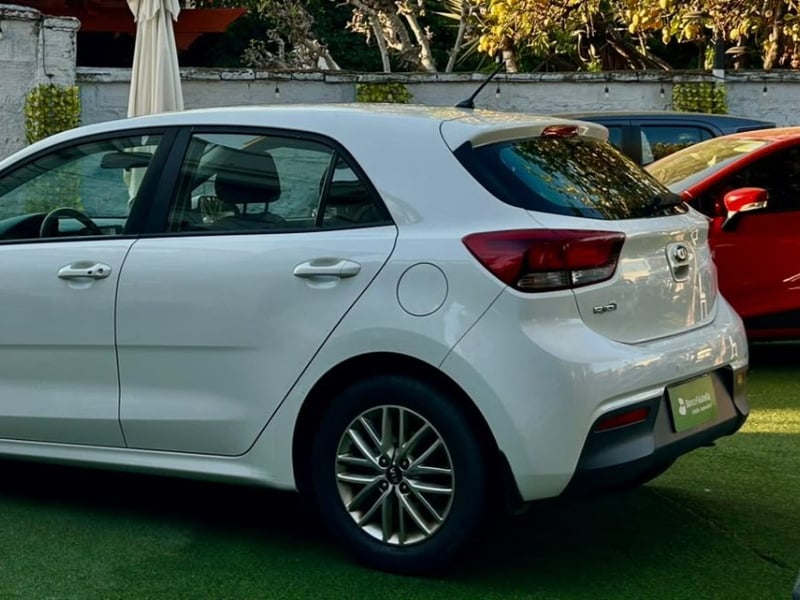 Kia RÍO 5 EX 1.4 2018 - Imagen 8 de 10