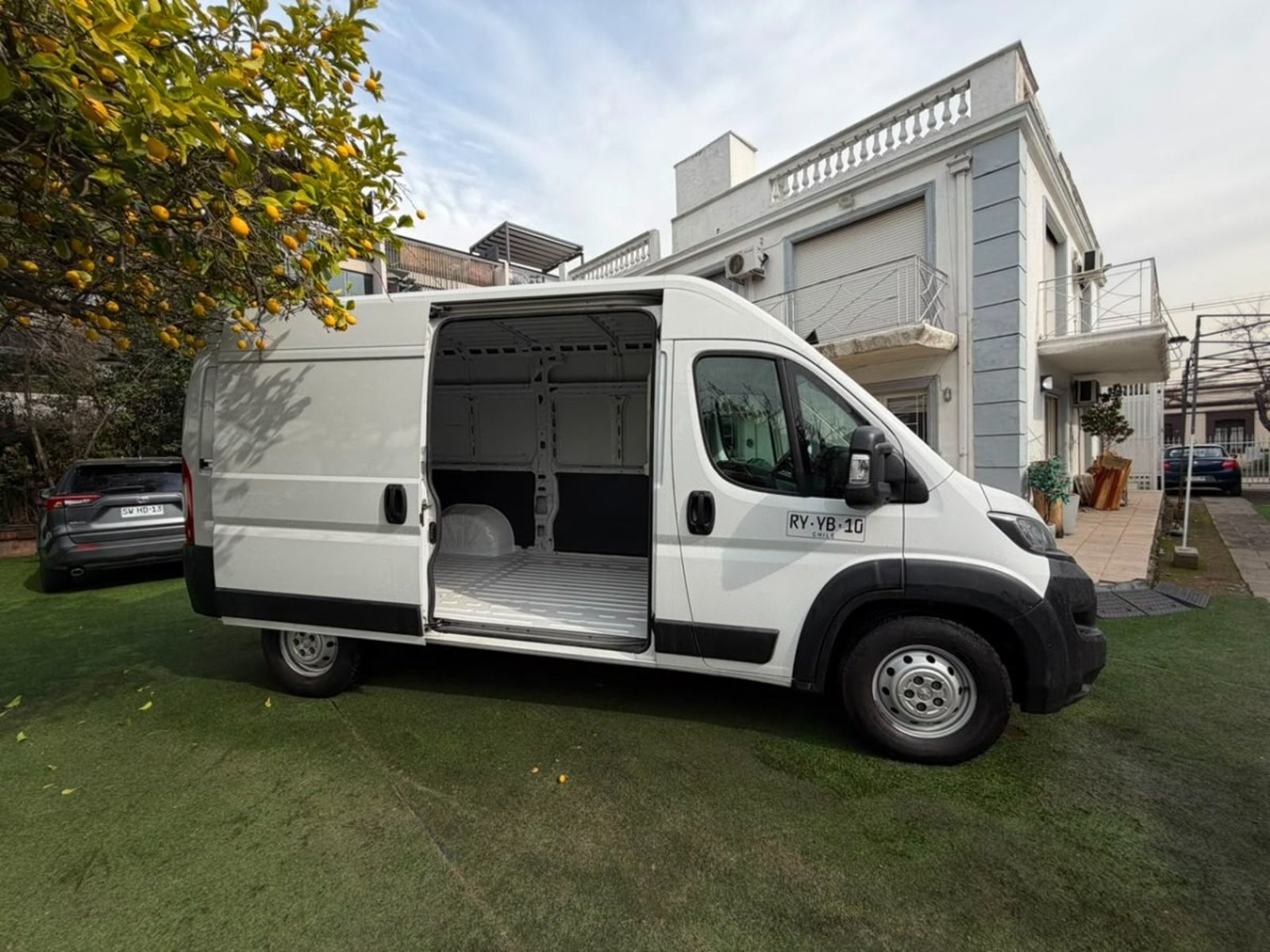 Peugeot BOXER HDI L2H2 2.0 2022 - Foto 4 de 10