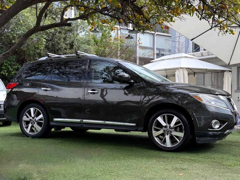 Nissan PATHFINDER EXCLUSIVE 4X4 3.5 AUT 2016 - Imagen 5 de 10