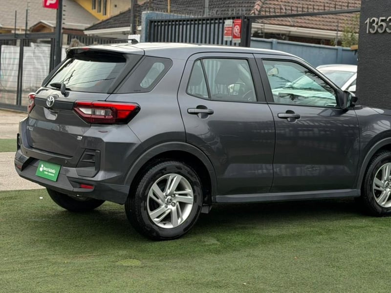 Toyota RAIZE 1.2 AUT 2022 - Imagen 9 de 10