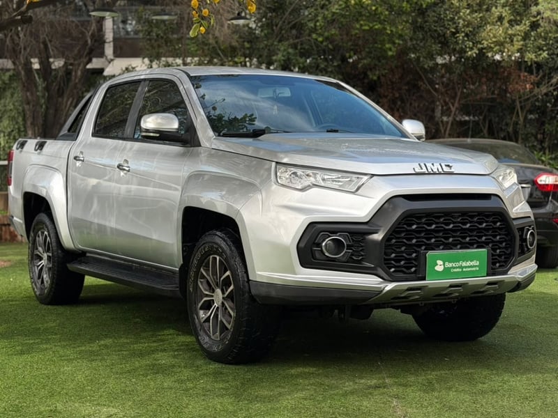 JMC VIGUS PLUS LX 2.4 DIESEL 4X2 MT 2022 - Imagen 4 de 10