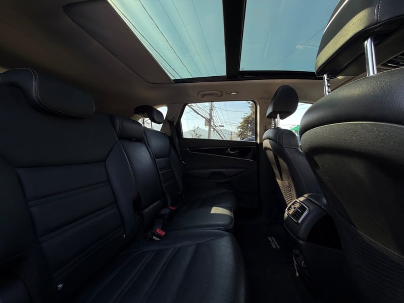 Kia SORENTO 3.5 GTL 4x4 2018 - Imagen 4 de 10