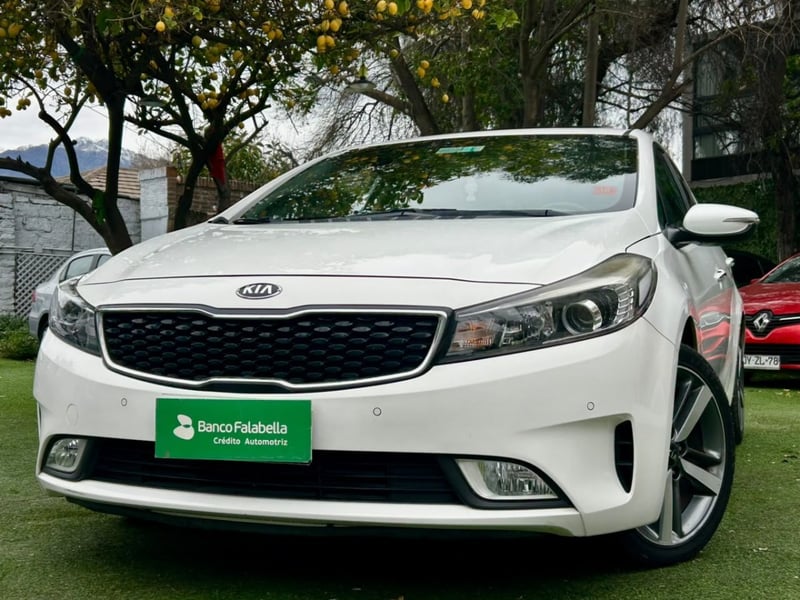 Kia CERATO 5 CERATO 5 EX 1.6 2017 - Imagen 8 de 10