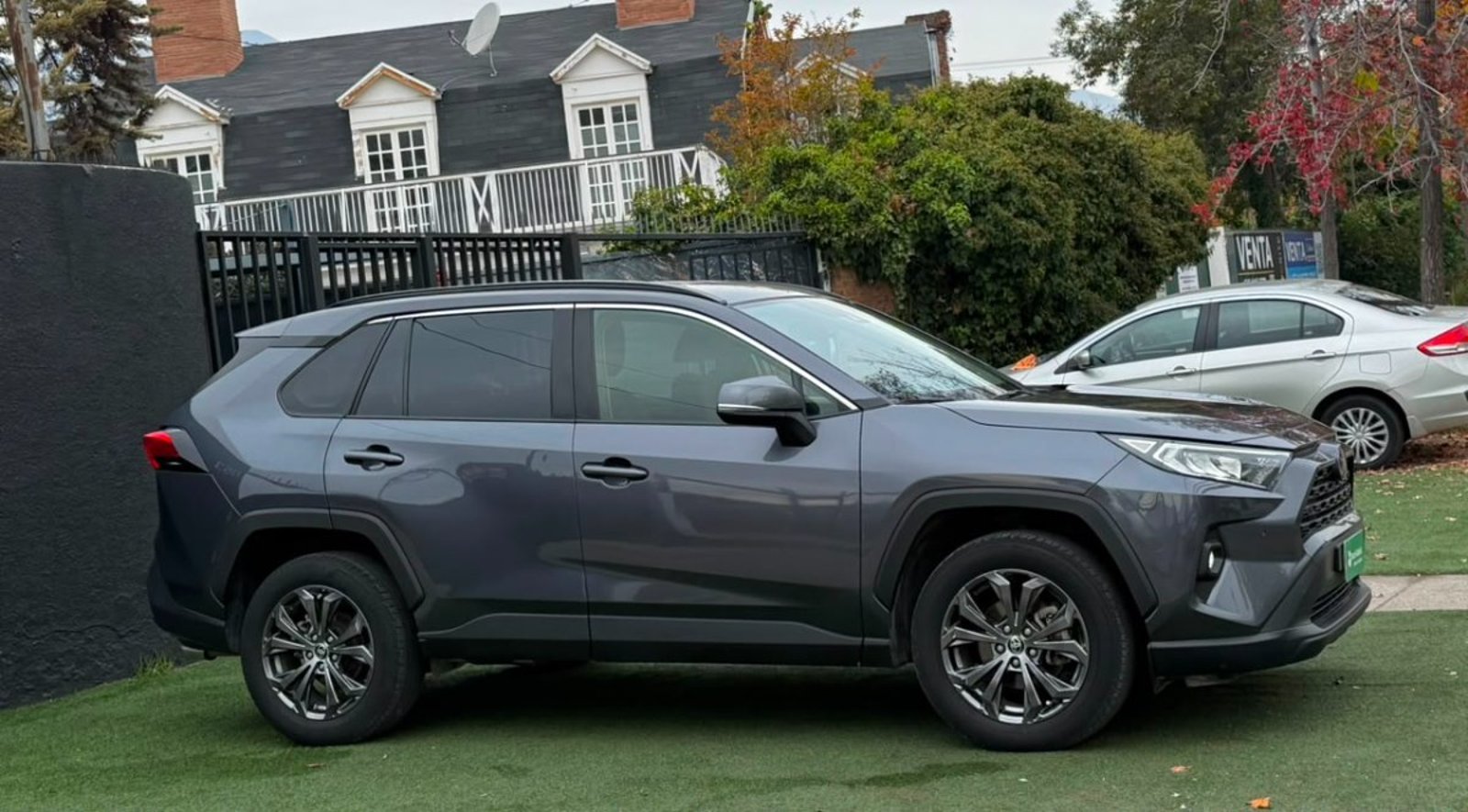 Toyota RAV 4 2.0 XLE 2023 - Imagen 9 de 10