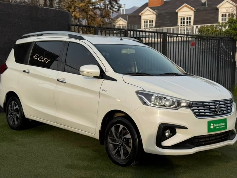Suzuki ERTIGA GLX 1.5 FULL 2022 - Imagen 8 de 10