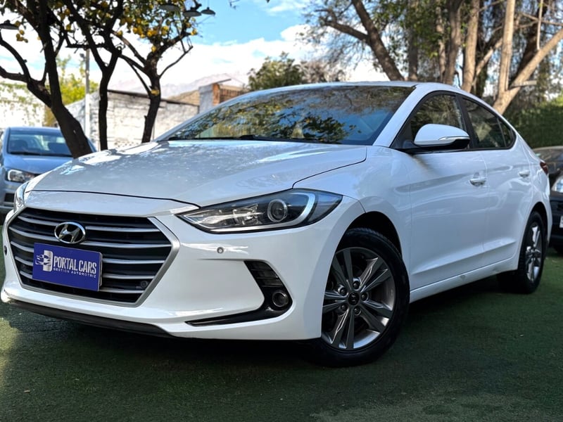 Hyundai ELANTRA GLS 1.6 AT 2017 - Imagen 6 de 10
