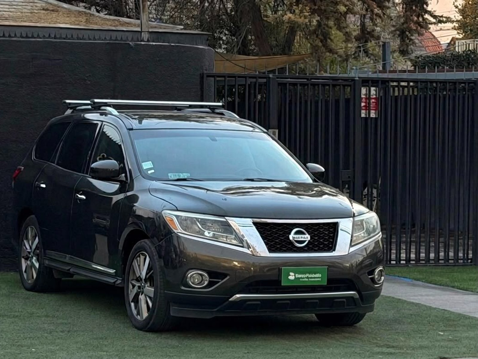 Nissan PATHFINDER Exclusive 4x4 3.5 AUT 2016 - Foto 3 de 10