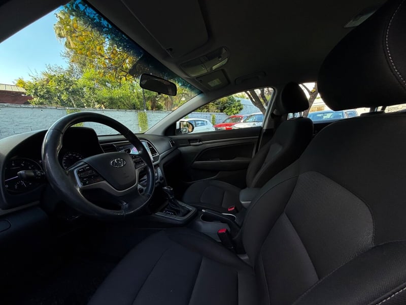 Hyundai ELANTRA GLS 1.6 AT 2017 - Imagen 10 de 10