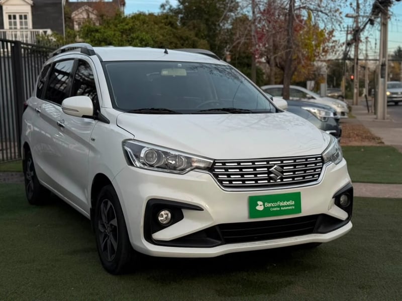Suzuki ERTIGA GLX 1.5 FULL 2022 - Imagen 6 de 10