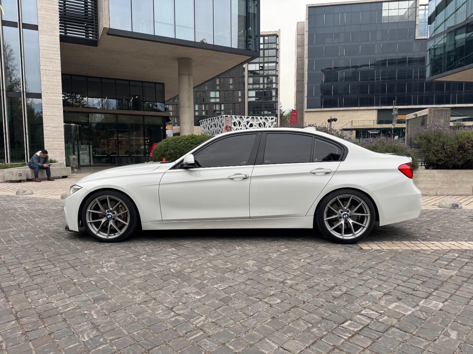 BMW 335I SEDÁN M SPORT 🇩🇪 2016 - Imagen 7 de 19