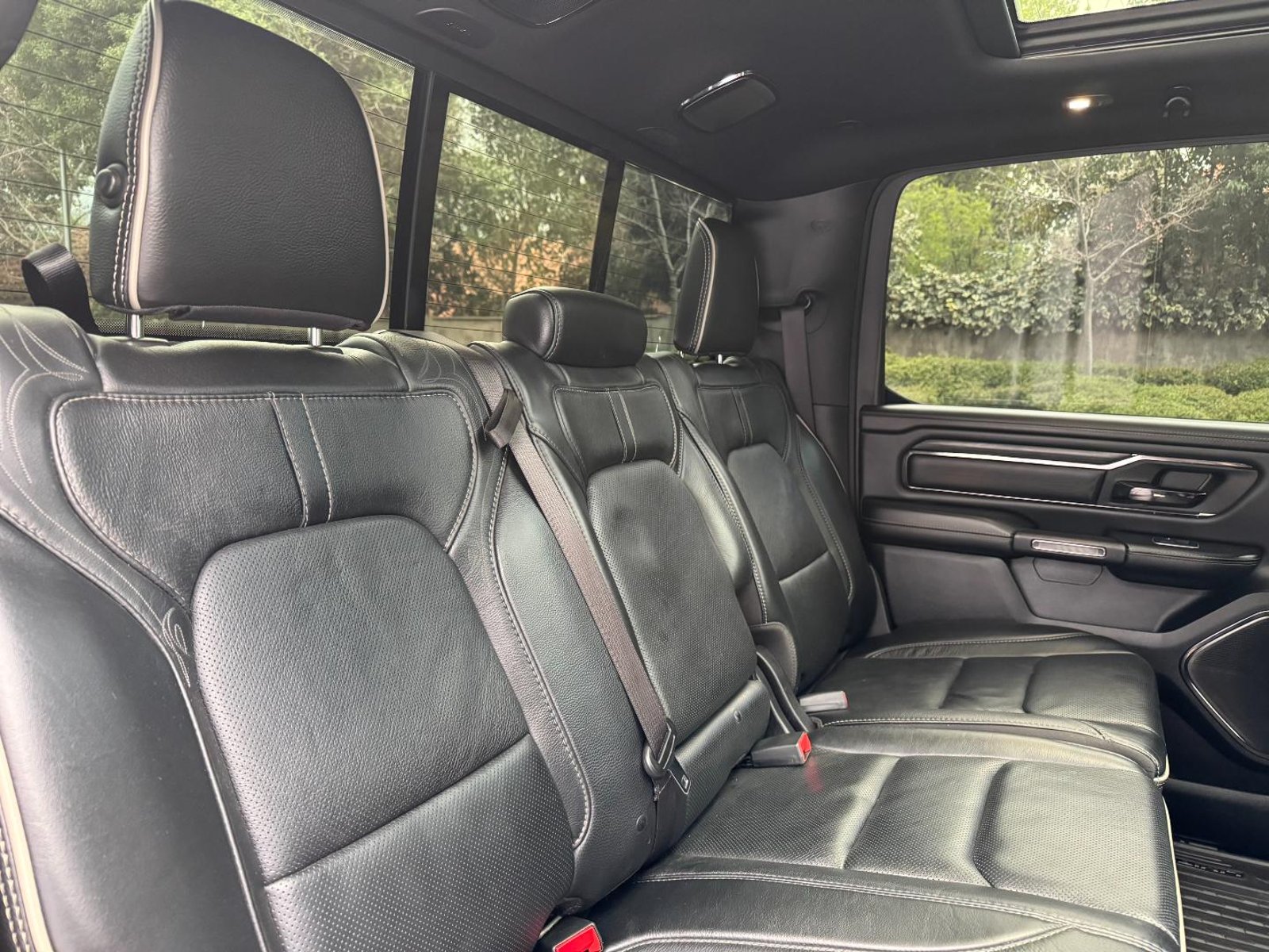 RAM Ram 1500 LIMITED 5.7 2022 - Imagen 19 de 19