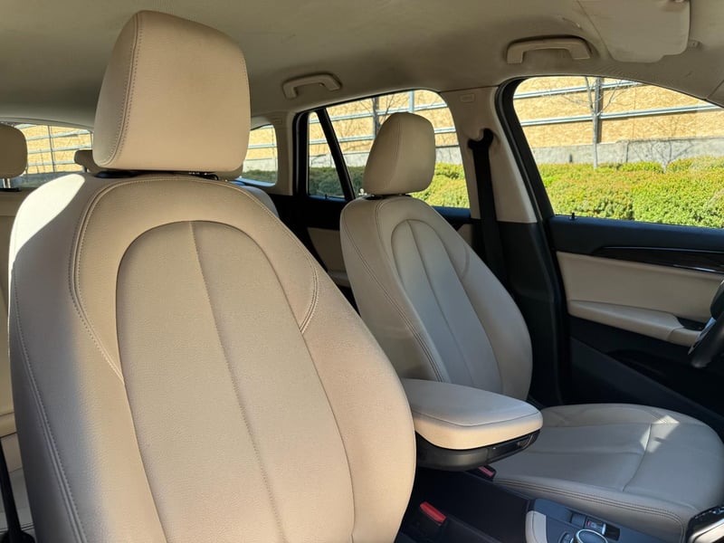 BMW X1 sDrive 18i 2022 - Imagen 16 de 18