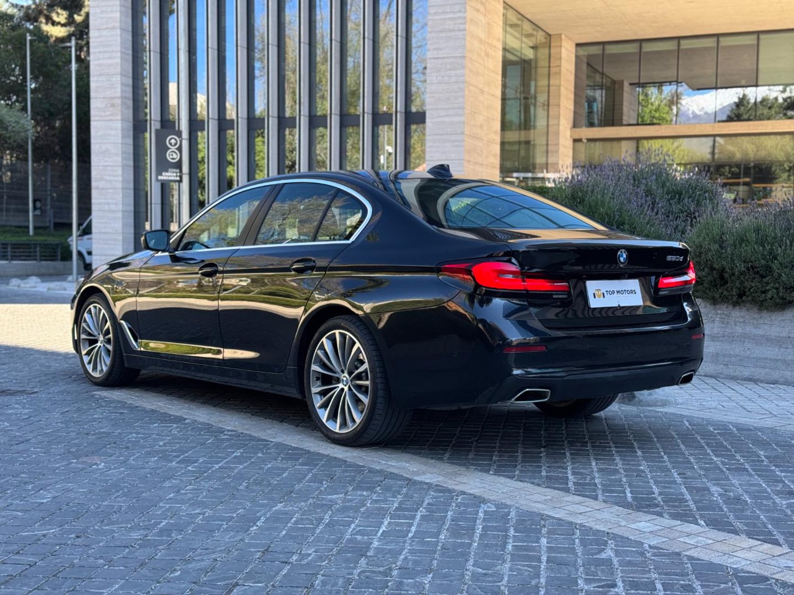 BMW 520d 2023 - Imagen 6 de 18