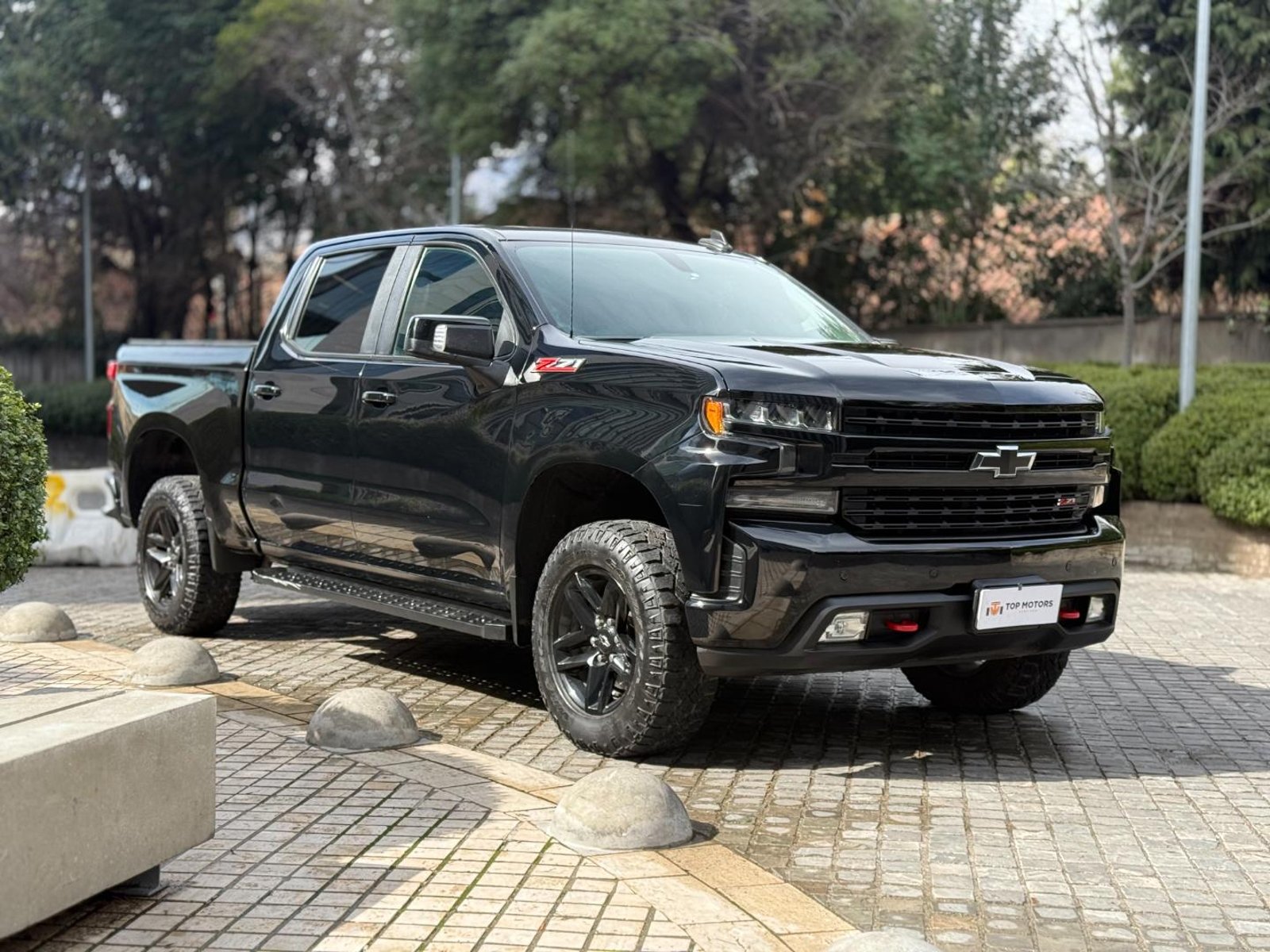 Chevrolet SILVERADO TRAIL BOSS LT Z71 5.3 2021 - Imagen 3 de 19