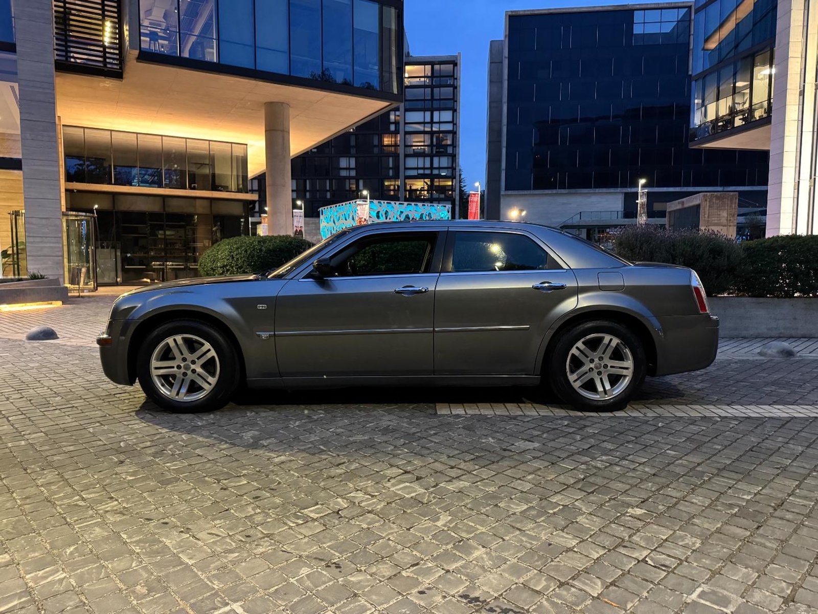 CHRYSLER 300C 2006 - Imagen 7 de 16