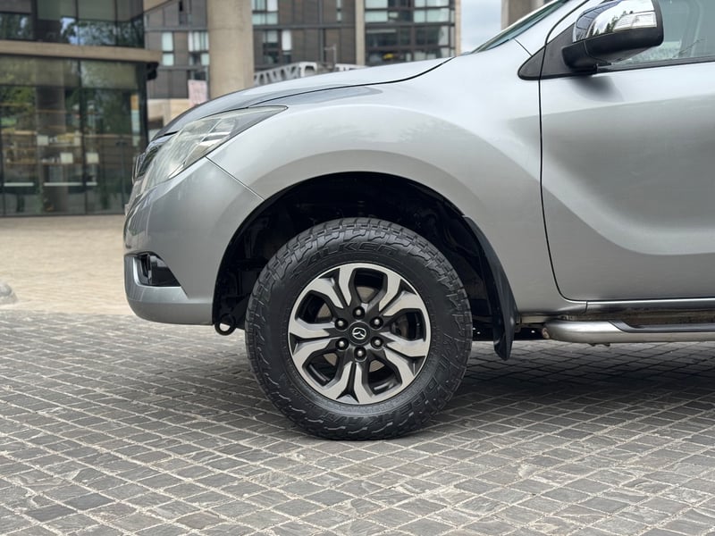Mazda NEW BT 50 DCAB SDX 4X4 3.2 AUT 2018 - Imagen 8 de 16
