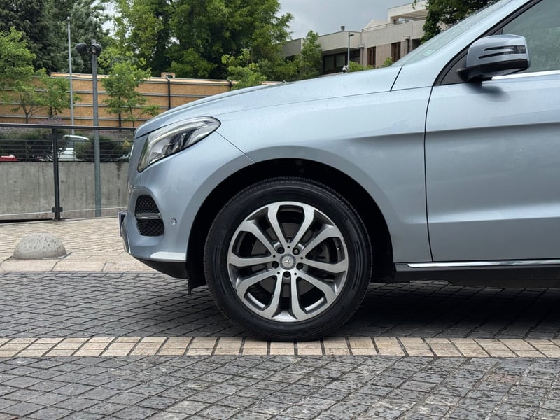 Mercedes-Benz GLE 250 D 2017 - Imagen 9 de 20