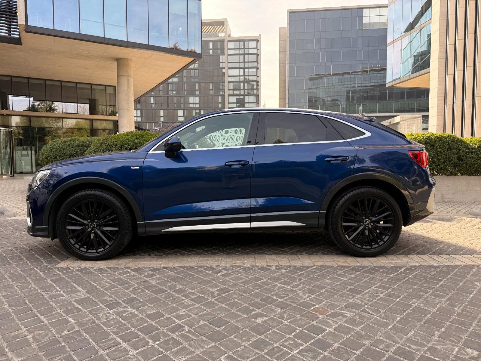 Audi Q3 SPORTBACK 35 TFSI 1.4 S tronic 2021 - Imagen 6 de 15