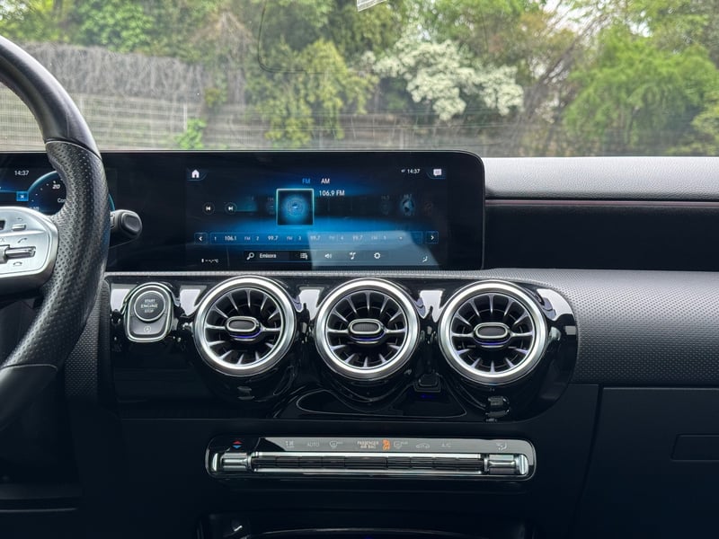 Mercedes-Benz A250 2.0 AMG LINE 2023 - Imagen 11 de 17