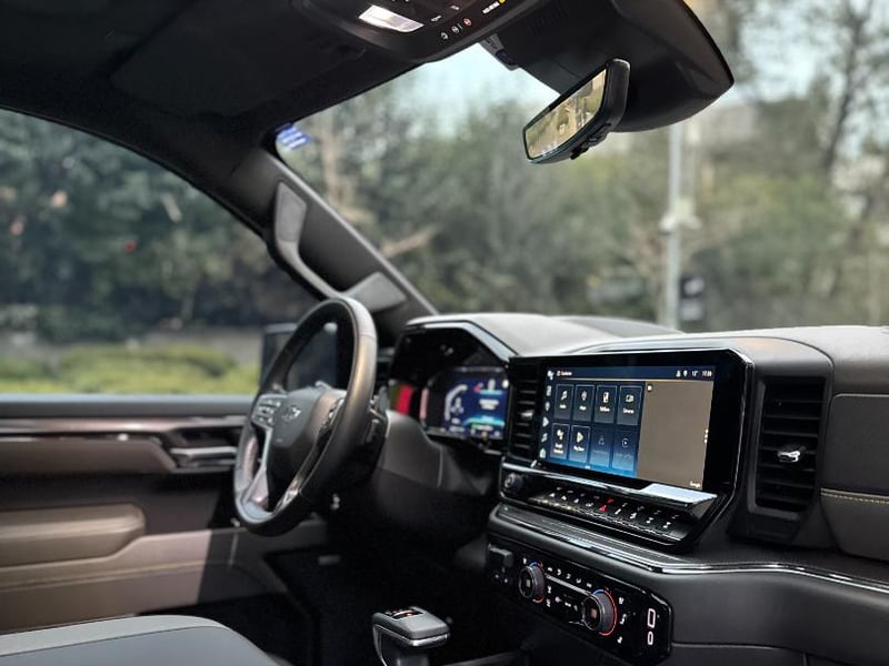 Chevrolet SILVERADO 6.2 ZR2 AUTO DC 4WD R 2023 - Imagen 15 de 19